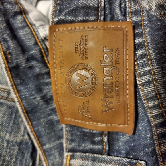Wrangler Mens Jeans - Picture 2 of 3